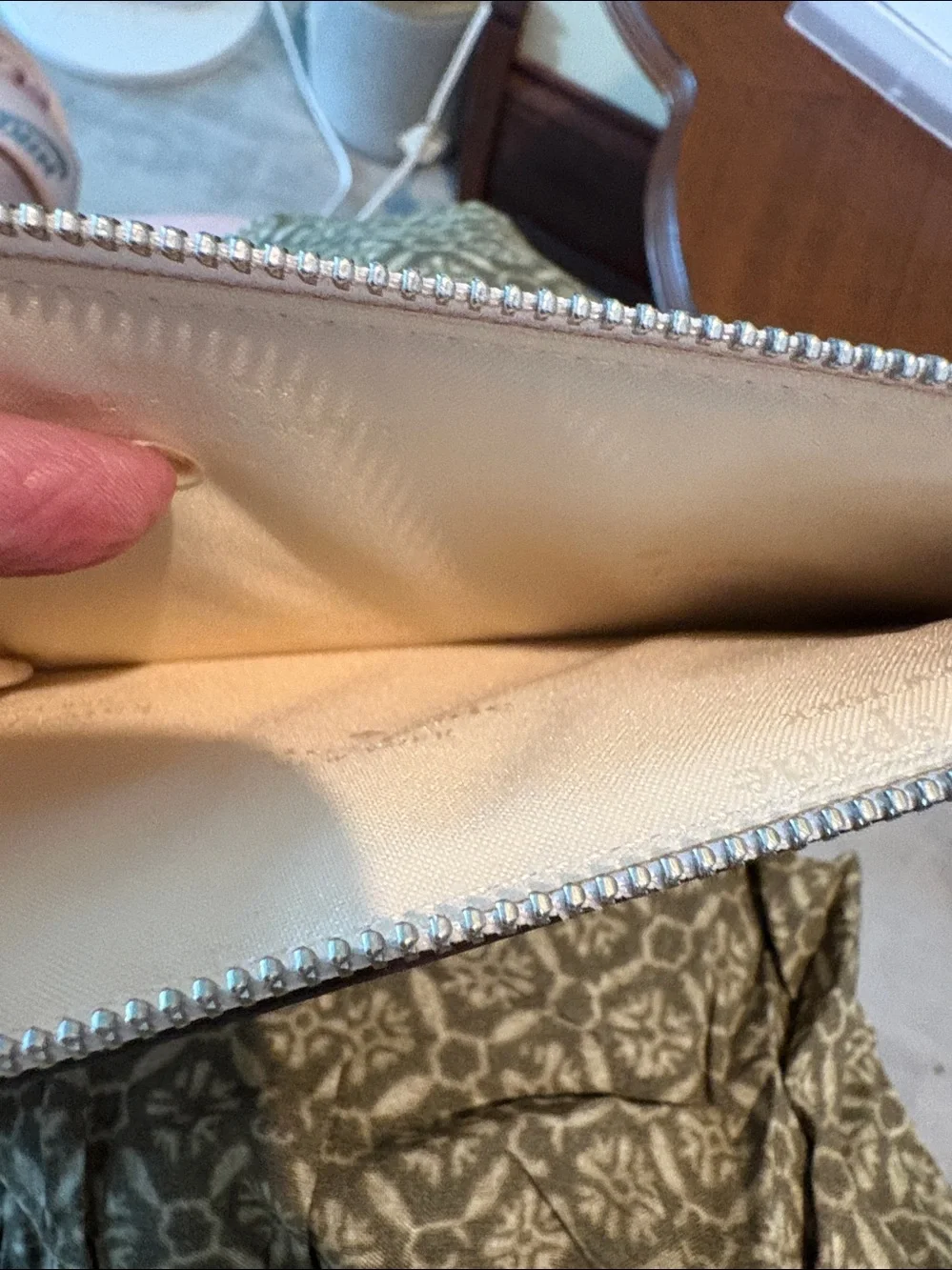 kate spade Lucy small L-zip wristlet wallet card holder fresh Peach/olive  NWT